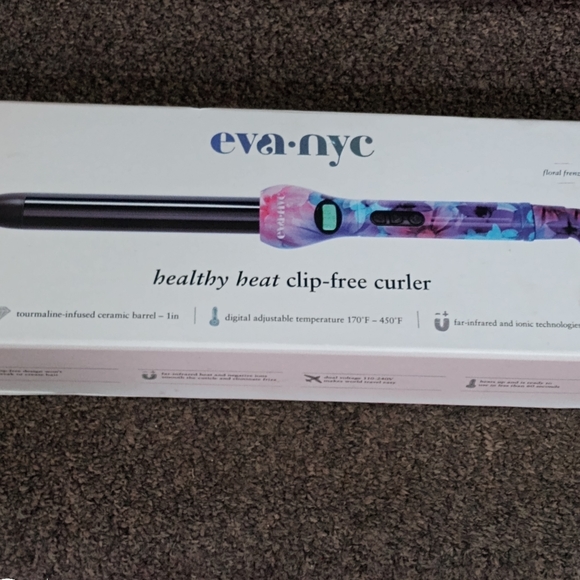 Eva NYC Floral Frenzy Curler - Picture 3 of 3
